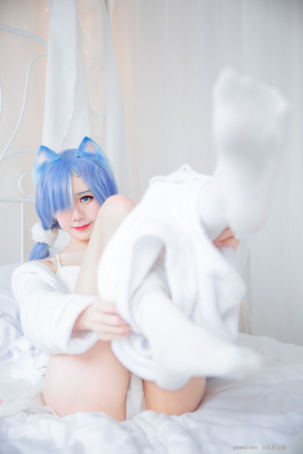 em allyDorasnow [Coser ΰ͸ ] White Kitty/49P P.1 